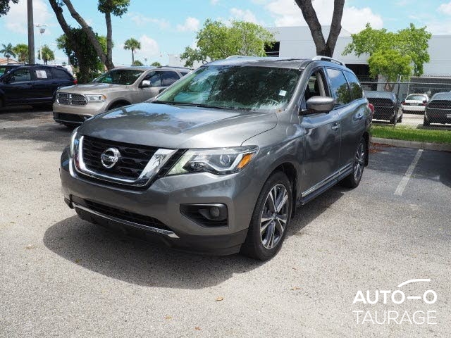 Nissan Pathfinder, 2.5 l.