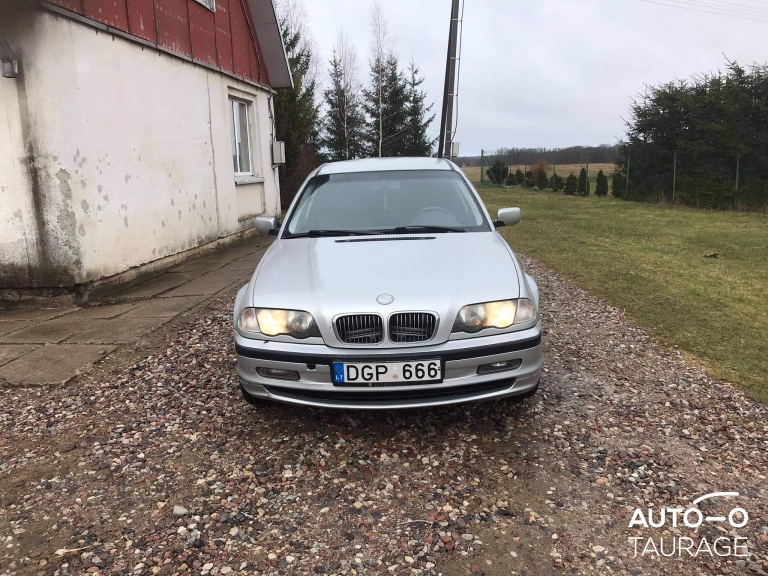 BMW 320