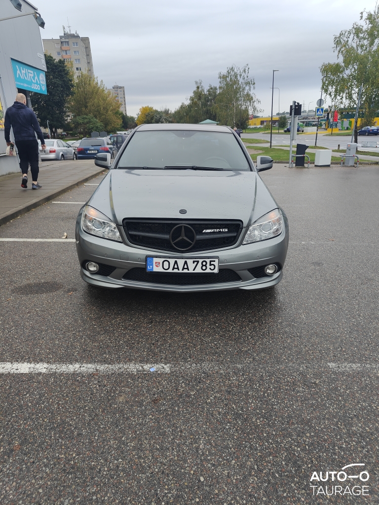 Mercedes-Benz C220