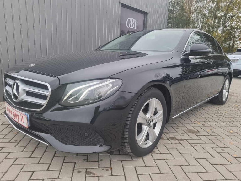 Mercedes-Benz E200, 2 l.