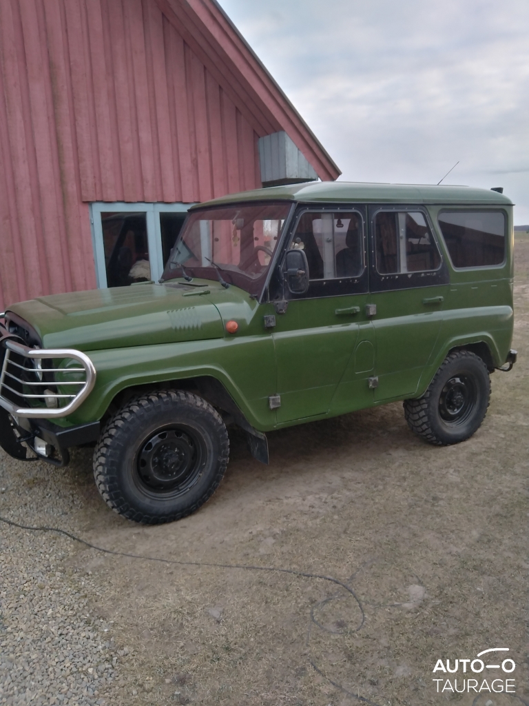 UAZ Hunter