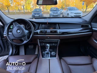 BMW 530 Gran Turismo, 3 l.