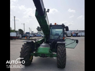 John Deere 3420