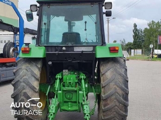 John Deere 3050