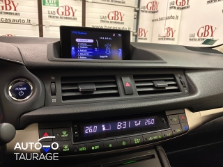 В аренду Lexus CT 200h