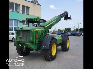 John Deere 3420