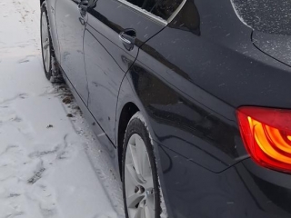 BMW 520, 2 l.