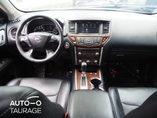 Nissan Pathfinder, 2.5 l.