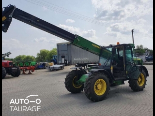 John Deere 3420