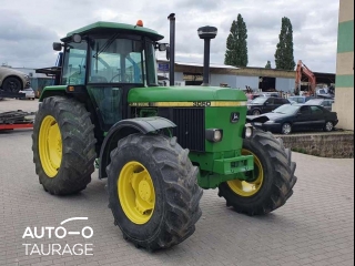 John Deere 3050