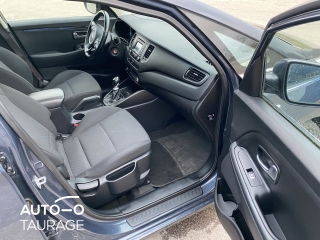 Kia Carens, 1.7 л.