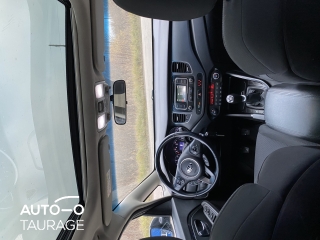 Kia Carens, 1.7 л.