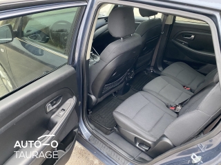 Kia Carens, 1.7 л.