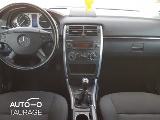 Mercedes-Benz B200, 2 l.