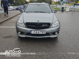 Mercedes-Benz C220