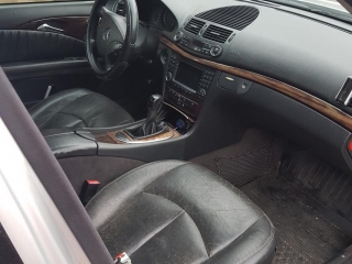 Mercedes-Benz E270, 2.7 l.