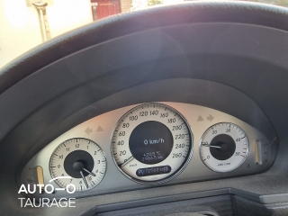 Mercedes-Benz E280, 3 l.