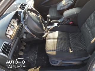 Peugeot 407, 2 л.
