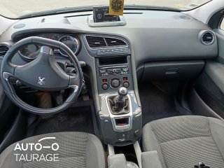 Peugeot 5008, 2 l.
