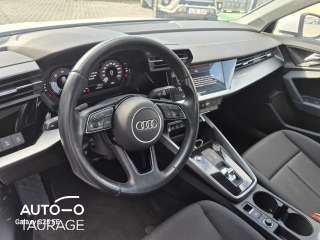 Audi A3, 2 л.