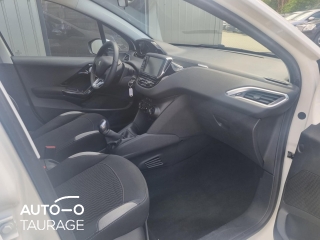 Peugeot 208, 1.2 l.