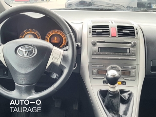 Toyota Auris, 2 l.
