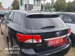 Toyota Avensis, 2 l.
