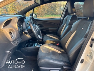 Toyota Yaris, 2 l.