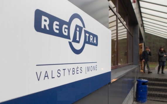Automobilio registracija internetu ir „Regitros“ padalinyje: kokie skirtumai?